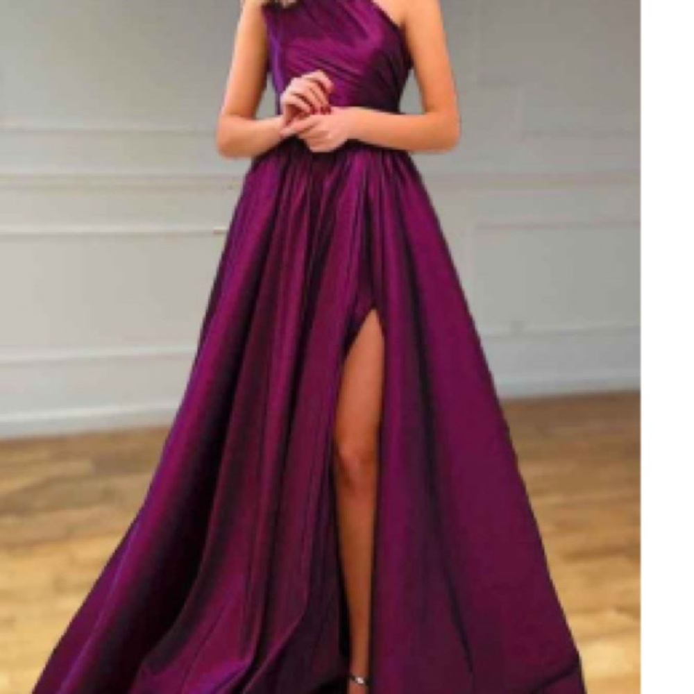 One shoulder formal dress, great for wedding guest, prom or bridesmaids dress